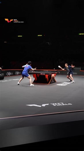 Harimoto with a huge net save! ⚡🇯🇵 Who remembers this point from the WTT Finals in Hong? What an event it was and a massive performance from Harimoto to take the title. The next WTT action starts tomorrow with Champions Doha getting under! 🙌 | TableTennisDaily