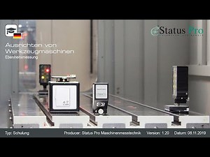 Jens erklärt die Ebenheitsmessung mit einem ProLevel Laservermessungssystem an einem Maschinenbett.