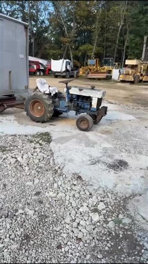 She needs some TLC ! #dieselcreek #offroad4x4 #truck #workshop #mechaniclife #cars #restoration | Diesel Creek