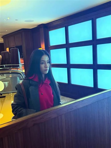 Nancy from Momoland: Dance Moves and Backstage Fun