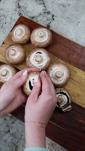 The perfect little appetizers! Veggie stuffed mushrooms have the best flavor and always disappear fast ❤️ ✨INGREDIENTS ✨ * 36 Cremini Mushrooms (or 12 large mushrooms with Caps and Stems) * 2 Cups Fresh Spinach (or kale) Leaves * 1/2 Red Bell pepper * 2 Cloves garlic, minced * 2 Tablespoons butter * 1/4 Onion * 1/4 teaspoon salt * 1/4 teaspoon fresh cracked pepper * 3/4 C Cream Cheese * 1/4 C Parmesan Cheese * 1/4 C Feta Cheese ✨INSTRUCTIONS✨ 1. Preheat oven to 450ºF 2. Pop the stems off from ab