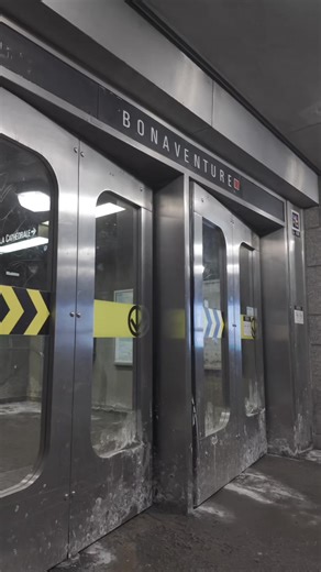 Ça mérite un documentaire 🙏🏾 #pourtoi #reportage #documentaire #montreal #metro