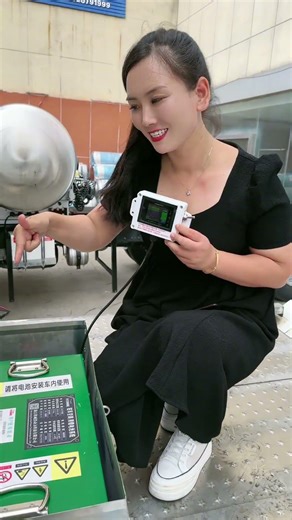 给我的车装个锂电池，以后打空调就不怕亏电了埃威得锂电池