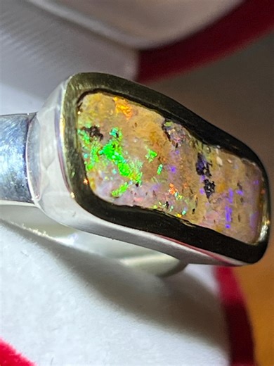 Boulder Opal Queensland Color Wonder Ring in Silver With Partially Gold-plated Setting - Etsy