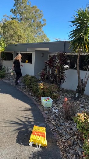 Freaking out delivery drivers (cops called) Pt 1 Come back tomorrow to watch us do this prank to the police | Caroline Aguilera