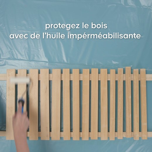 Que diriez vous d'offrir à vos petits pieds leur propre caillebotis en bois pour sortir de la douche en toute sérénité ? 🥰 💦 Rien de plus simple, découvrez notre #DoIt du mois ! 👌👀 | Castorama
