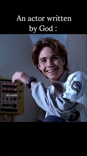 Jonathan Brandis: The Story Behind His Rise as the Ultimate 1990s Sci-Fi Teen Icon 🎬 #ryvaelix