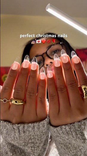 lets do the most perfect christmas nails at home💅🏽😍💌💋 ‪@beetlesgelpolish‬ ad*