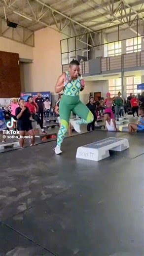 You guys are really funny 🤞🏿😂😂😂 | South African Aerobics