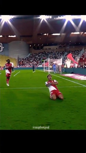 Golovin’s Vision Is Unbelievable! 🧠⚽