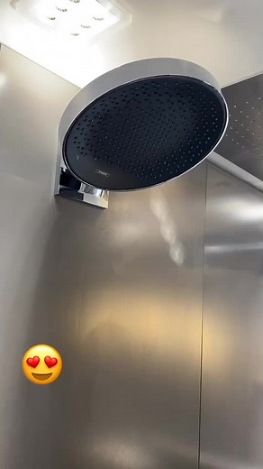 Entdecken Sie die hansgrohe Rainfinity Kopfbrause