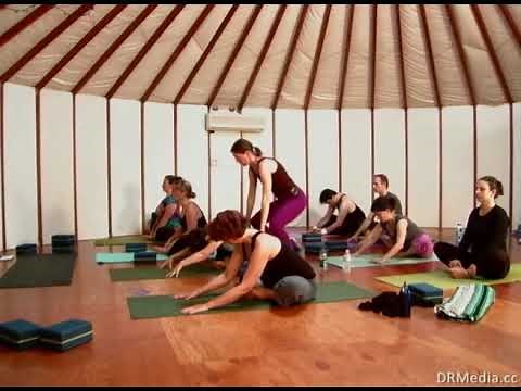 Complete Anusara Yoga Class with Marie Lumholtz