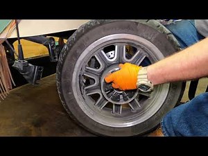 2017 Indian Road Master Classic How to remove front and rear wheels. DIY