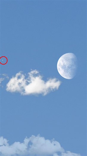 Daytime Impact! Asteroid Crashes Into the Moon A massive asteroid was captured hitting the Moon during the day 🌑☀️ a rare and powerful moment visible even in daylight. Because the Moon has no atmosphere, the asteroid didn’t burn up, causing a direct impact that likely formed a new crater on its surface. 💥Moments like these remind us that space is always in motion, even when we least expect it. 🌌 #space #SpaceX #NASA #fblifestyle | Moon Watchers Club