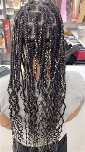 Medium-large box braids @officialafrovarieties | Debbie Schwartz | Facebook