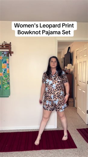 Sleep in style and comfort with the Women’s Leopard Print Bowknot Pajama Set 🐆💖 This adorable pajama set combines cozy softness with a playful touch of fashion. Featuring a chic leopard print and sweet bowknot details, it’s perfect for lounging at home or enjoying a relaxing night’s sleep. ✨ Why you’ll love it: • Soft, breathable fabric for all-night comfort • Stylish leopard print with charming bowknot accents • Lightweight and perfect for lounging or sleeping • Available in multiple sizes fo