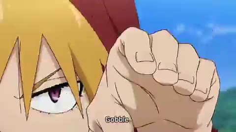 Tengo un pequeño problema con la escena y es ese efecto de energia que tiene.Cuando en el manga se presenta como cortes limpios.Porque lo unico que hace realmente es usar una criatura invisible.Manga: se ve mordidas en el sueloAnime: se ve como una explosion