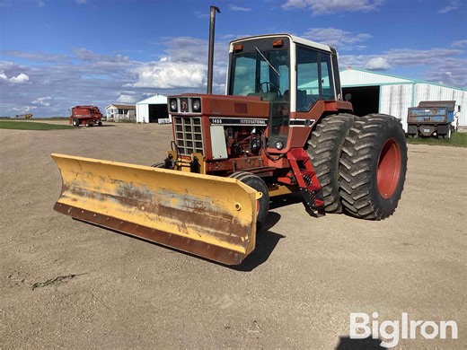 1978 International 1486 2WD Tractor W/Blade | Agriculture