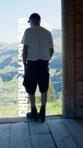 Wie das Chuenis im Sommer aussieht und was die Schwierigkeiten sind erfährst du in unserer neuen Serie „Das Chuenis im Sommer mit Toni Hari“ . . . #skiweltcupadelboden #chuenis24 #stotzig #brandröescht #myadelboden #adelbodenlenk #chuenisimsommer 🎥: @_andri_kl_ | Audi FIS Ski World Cup Adelboden