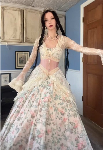 manifesting an early spring #princesscore #princess #fairytale #fantasy #whimsical