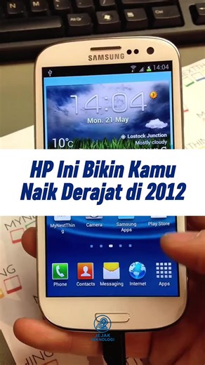Galaxy S3 dulu bukan cuma HP… tapi simbol gengsi 😳 Layarnya gede banget di zamannya, fiturnya futuristik, dan bikin banyak orang rela nabung berbulan-bulan. Siapa yang dulu cuma bisa lihat dari jauh? 🔥 #nostalgiateknologi #samsunggalaxys3 #hpjadul