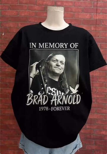 1978-Forever. Wear the tribute #bradarnold #ripbradarnold #shirtforfan #inmemory #tribute #legendforever #musiclegend #memorial #rocktribute #tiktokshop #tiktokmademebuyit #trending #memorial