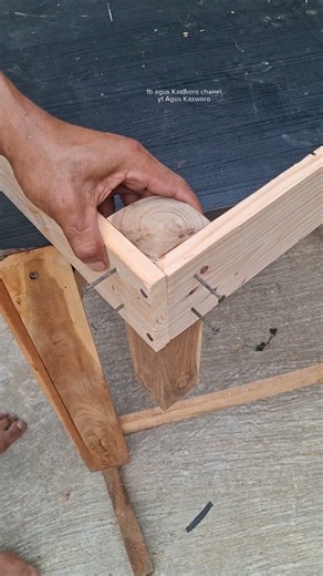 easy way to install bed legs #woodworking #shorts #carpenter #diy