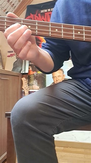 Everyone Knows This Nazareth Bass Lick 😏