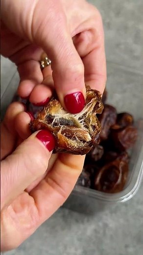 ROASTED BROCCOLI SALAD WITH PARMESAN CHICKPEA CRUNCH & LEMON-DATE DRESSING!