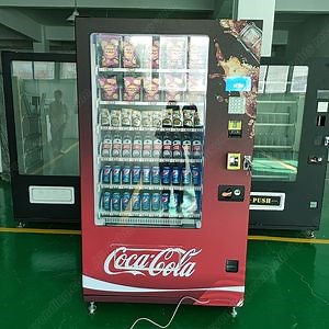 2023 Smart Drink and Snack Combo Vending Machine with Touch Screen That Can Be Controlled Remotely for Hospital /for Mall /Office Buildings