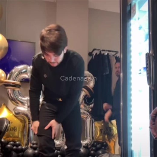 Divertido combate falso con Tito Double P