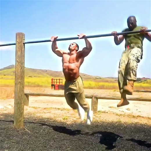 Bodybuilder vs Elite Marine Fitness Test #strength #military #challenge