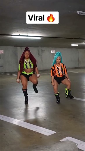 amazing dance hit trending Friday vibe #afrohouse #amapianotv #duet #amapianodancechallenge #music