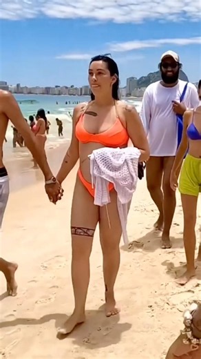 🇧🇷 Copacabana Beach A Beautiful Day