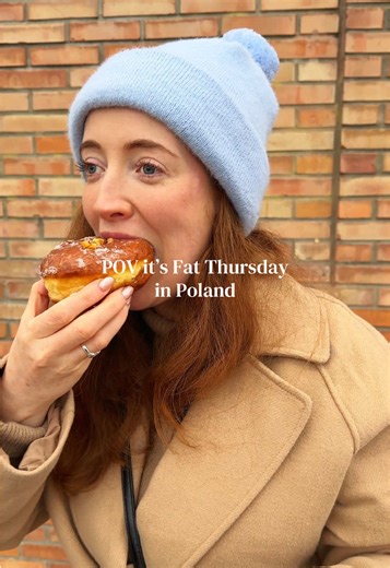 How many Polish doughnuts would you eat on Polish Fat Thursday? Poland’s famous Fat Thursday is one of my favourite foodie traditions, I’d quite like this to be a thing in the London food scene too please! I wish I was in Poland on Fat Thursday but for now I’m remembering these incredible pączki that I enjoyed at @dobrapaczkarnia in Gdańsk. Follow @BoopFoodie for more 🍩 What is Polish Fat Thursday? Traditionally Polish Fat Thursday or Tłusty Czwartek, is a day dedicated to eating, when people m
