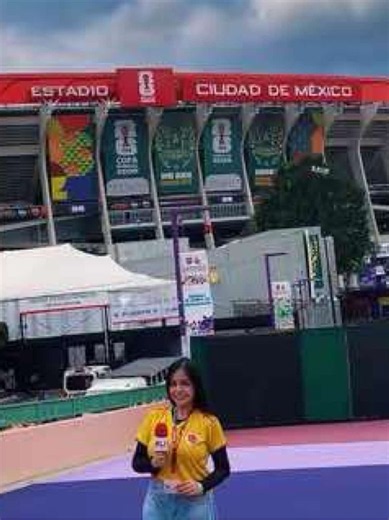 Living a Dream: A Colombian's Journey to the World Cup