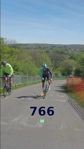 Prenez la roue d’Antoine L’Hote dans les parties les plus raides de la côte de la Redoute. ⛰️