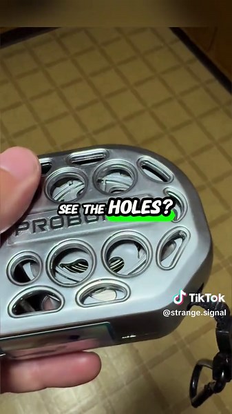 Hollow stainless steel auto-lock tape measure — magnetic base, dark-mode blade, waterproof & rust-proof. Perfect for DIY, woodworking, and job-site use. Tap Buy Now. #TikTokShop #DIYTools #Woodworking #ToolTok #TapeMeasure