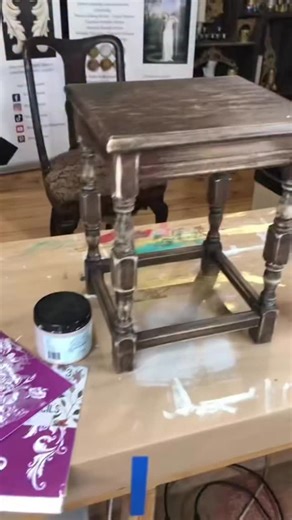 Pretty in pink stool makeover https://woodubend.com/product/posh-chalk-mouldings-brush-2/ A simple stool is transformed into a delicate statement piece with layered texture and a soft pink finish. Careful application and refined detailing bring out the sculptural quality of the design, allowing the decorative elements to feel seamless and balanced. This makeover highlights how the right tools and techniques can turn a small project into something beautifully polished and full of personality. Pro