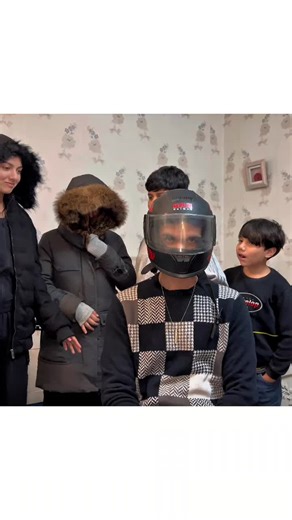 slap challenge part 1 #challenge #guesswho #slap #helmet #viral