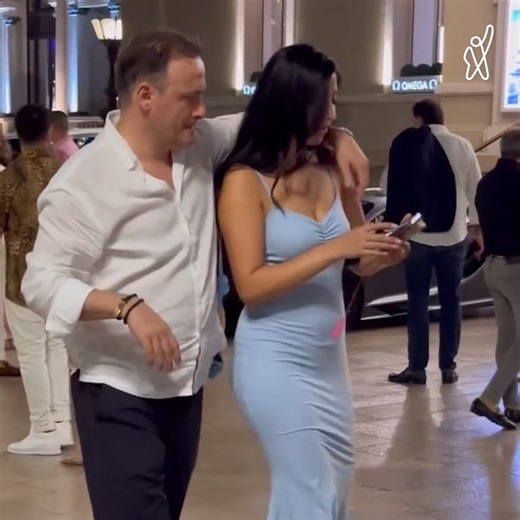 💬 [...] „მოკლედ არ ისვენებთ და ცდილობთ ხან ხელოვნური ინტელექტით ხან ფოტოშოპით რაღაც სიგიჟე ფოტოები და ვიდეოები დადოთ ჩემზე და ამით შავი პიარი ამიგოროთ!! თუმცა ამაოდ! ასე გააგრძელეთ სიცრუეში ცხოვრება... მე კი დამდეგ ძველით ახალ წელს მოგილოცავთ ყველას!“ — წერს ირაკლი ზარქუა სოციალურ ქსელში“ — ასე გამოეხმაურა „ოცნების“ დეპუტატი ირაკლი ზარქუა Carspotter Daily Monaco-ს მიერ გამოქვეყნებულ ვიდეოს 📹 Carspotter Daily Monaco | Formula • ფორმულა