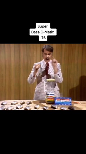 #fyp #foryoupage #snl #danakroyd Super Bass-O-Matic '76