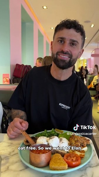 Flying Long Haul with 4 Kids: Tips and Tricks for a Smooth Journey