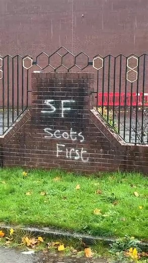 The "anti-Muslim hatred" behind the vile graffiti spray-painted on a Glasgow mosque is part of a "worrying trend" across the country. Political leaders met with faith leaders at the Glasgow Central Mosque today, October 31, to discuss the incident. A letter "of solidarity and support" was handed over by Secretary of State Douglas Alexander, on behalf of Prime Minister Keir Starmer, at the start of the meeting. The Southside Faith Centre had graffiti that read "SF Scots First" sprayed on its exte