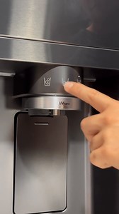 9.4K views · 15 reactions | Esos soniditos que hacen que ames tu LG InstaView  Tus alimentos siempre frescos gracias a su tecnología LinearCooling™ que reduce las fluctuaciones de temperatura 凌 Además su diseño elegante le da sofisticación a tu cocina ✨ Cuéntanos qué comida no puede faltar nunca en tu refri  #LG #LifesGood #InstaView #Refrigerador #ASMR | LG Global | Facebook