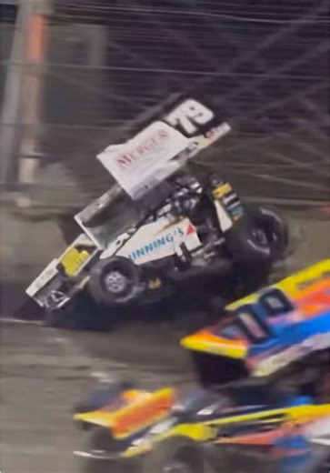 Experience Exciting Dirt Track Sprint Car Racing