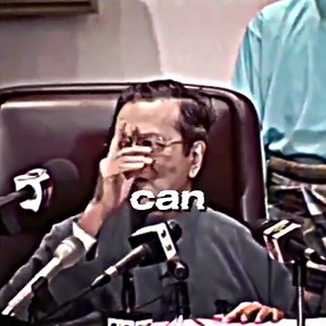 Cakap tak perlu nak pusing pusing ke lain. Salah tanya mmg kena. ITULAH TUN Dr. Mahathir bin Mohamad . Jauh langit dengan bumi kalau nak dibandingkan dgn manusia luar TABIE tu. NITE MALAYSIA RM4.71. #kptmofficial | Zainal Nor Official