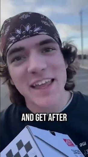 Unboxing the Vans Old Skool 36+ at Zumiez