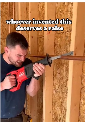 The person who invented this tool absolutely deserves a promotion and a raise #tiktokshop #tool #goodtool #MechanicTools #pipecutter