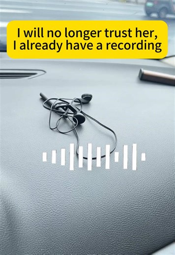 Smart recorder, voice-activated, automatic saving, compact and easy to use. #recorder #compact#airecorder #tiktokshop